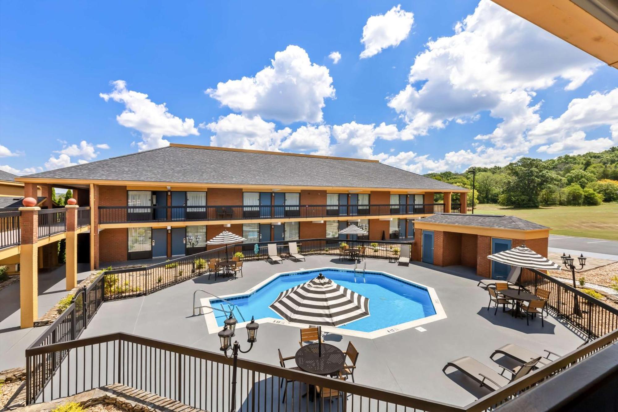 Best Western - Fayetteville Exterior photo